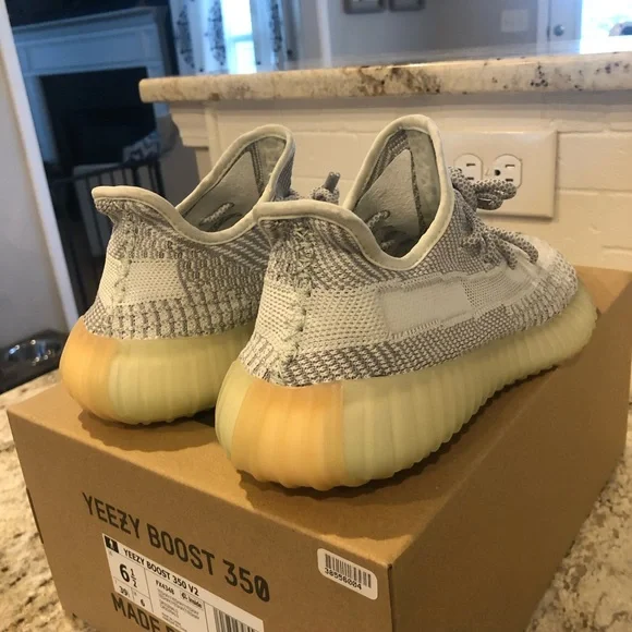 Adidas Yeezy Boost 350 V2 Yeshaya- Size 6.5 (Great condition) is available  for purchase on au PAY Market - Imported Goods Online Store Co.Ltd. | au  PAY Market - Online Shopping Site